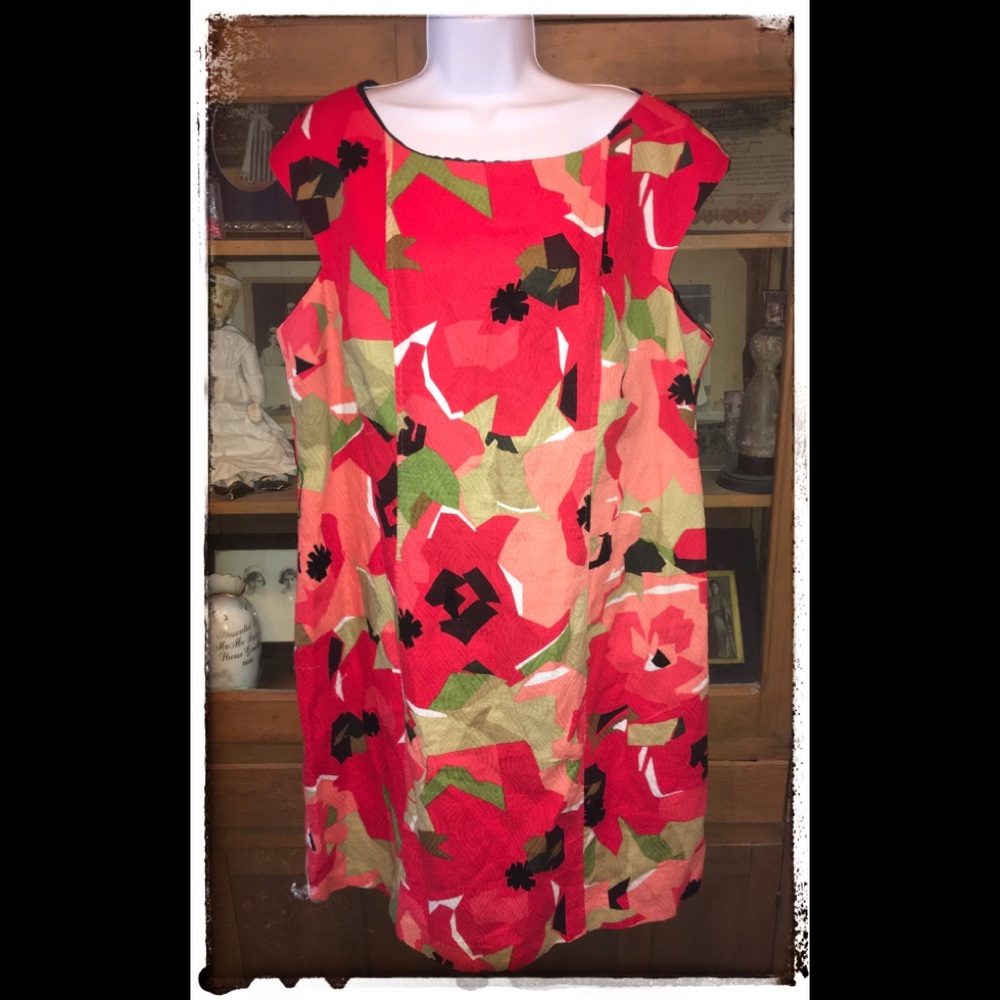 Size 20w Lane Bryant Floral Dress— No belt.